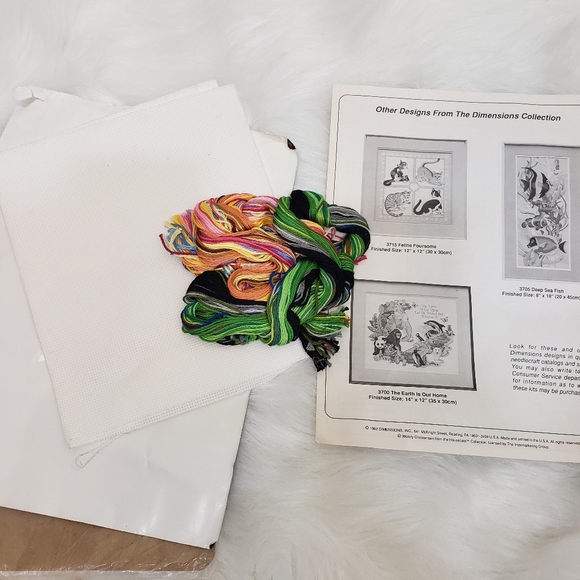 Vintage Dimensions counted cross stitch garden cat - Picture 9 of 11